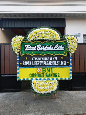 Papan Bunga Duka di Geuredong Pase