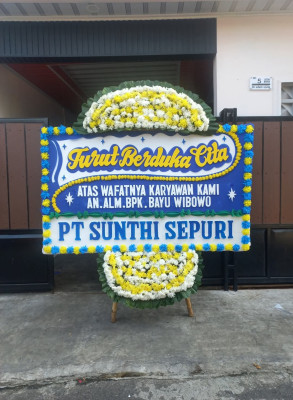 Papan Bunga Duka di Geuredong Pase
