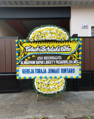 Papan Bunga Duka di Geuredong Pase